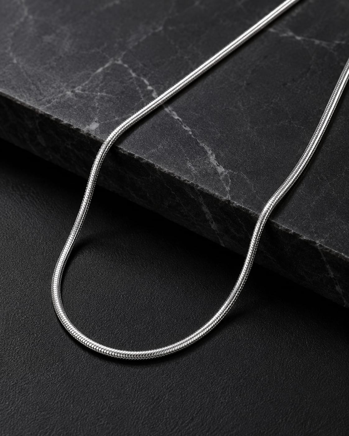 SNAKE CHAINS